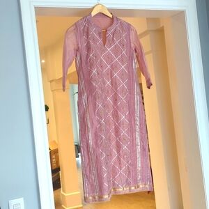 Chic Pink Silver Embroidered Suit With Floral Bead Design Silver- Size SM New